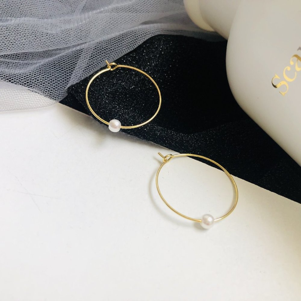 14k Gold Pearl Hoop Earrings